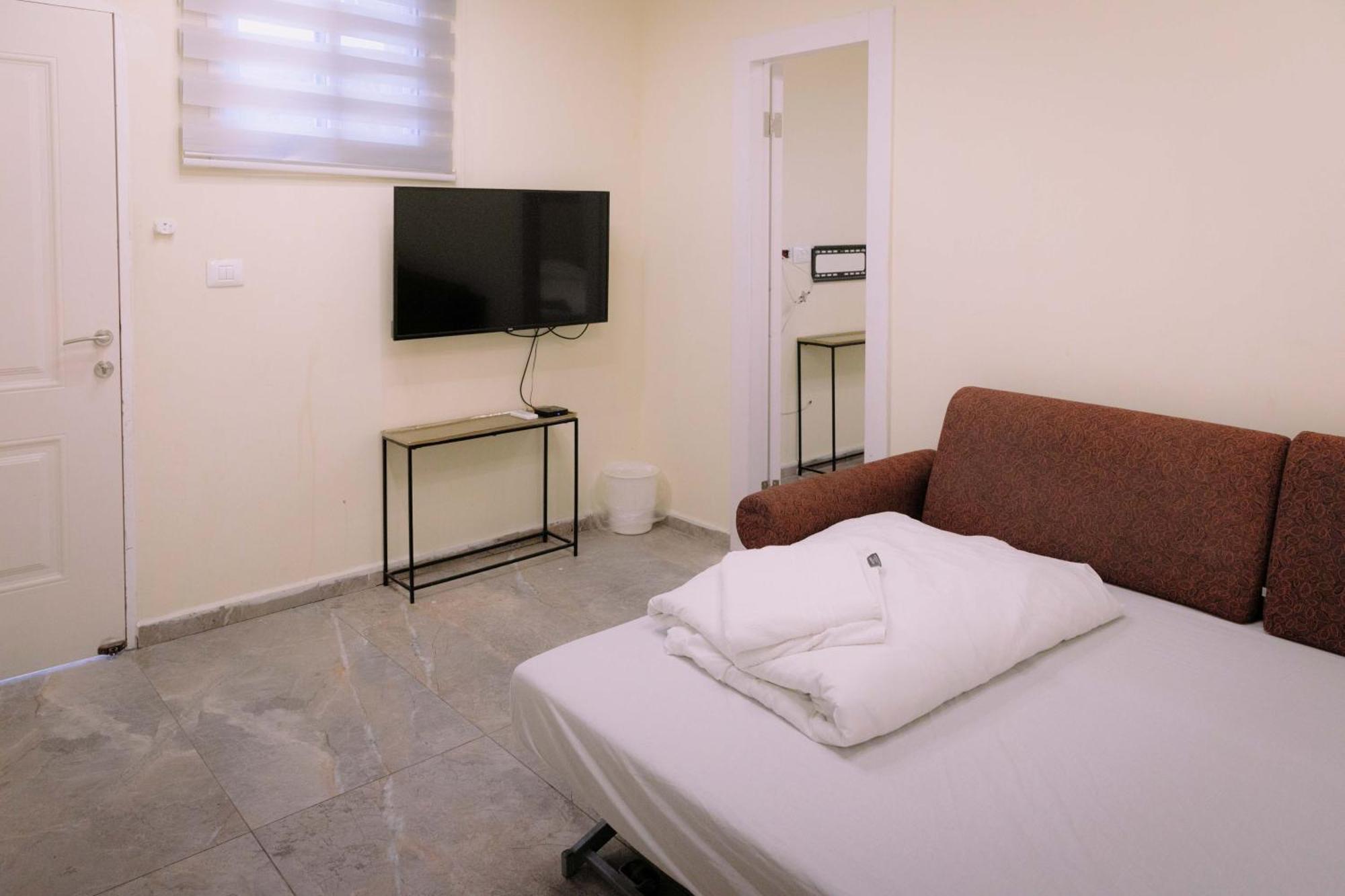 Rich Luxury Hotel